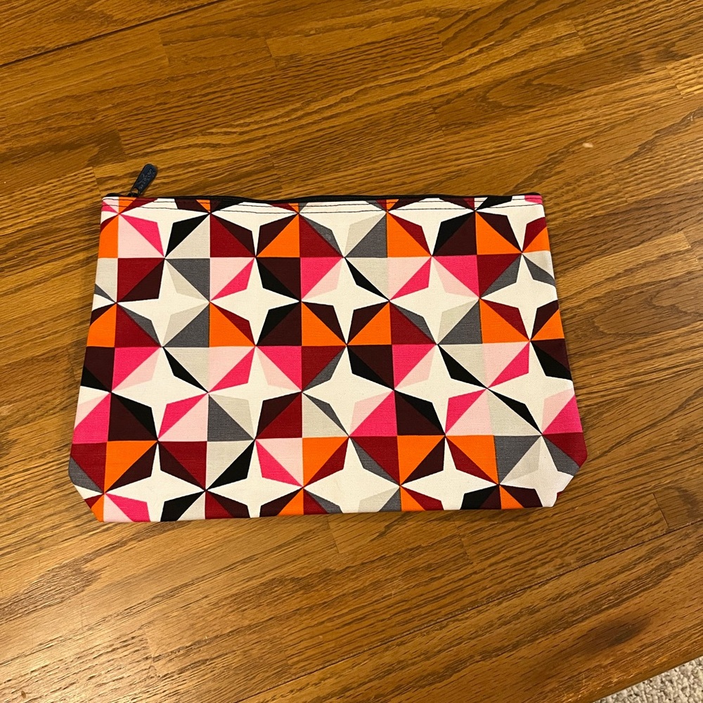Thirty-one zipper pouch.  New